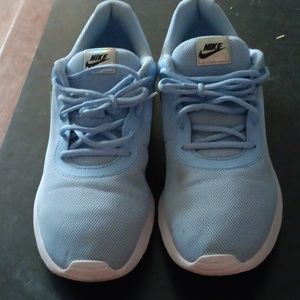 Nike Tigen Shoes